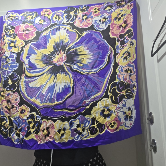 Bob Mackie Floral Scarf - Picture 3 of 4